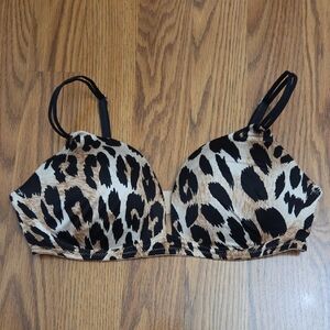 Victoria's Secret Very Sexy Love Cloud Lined Push-Up Plunge Smooth Bra/ 34C